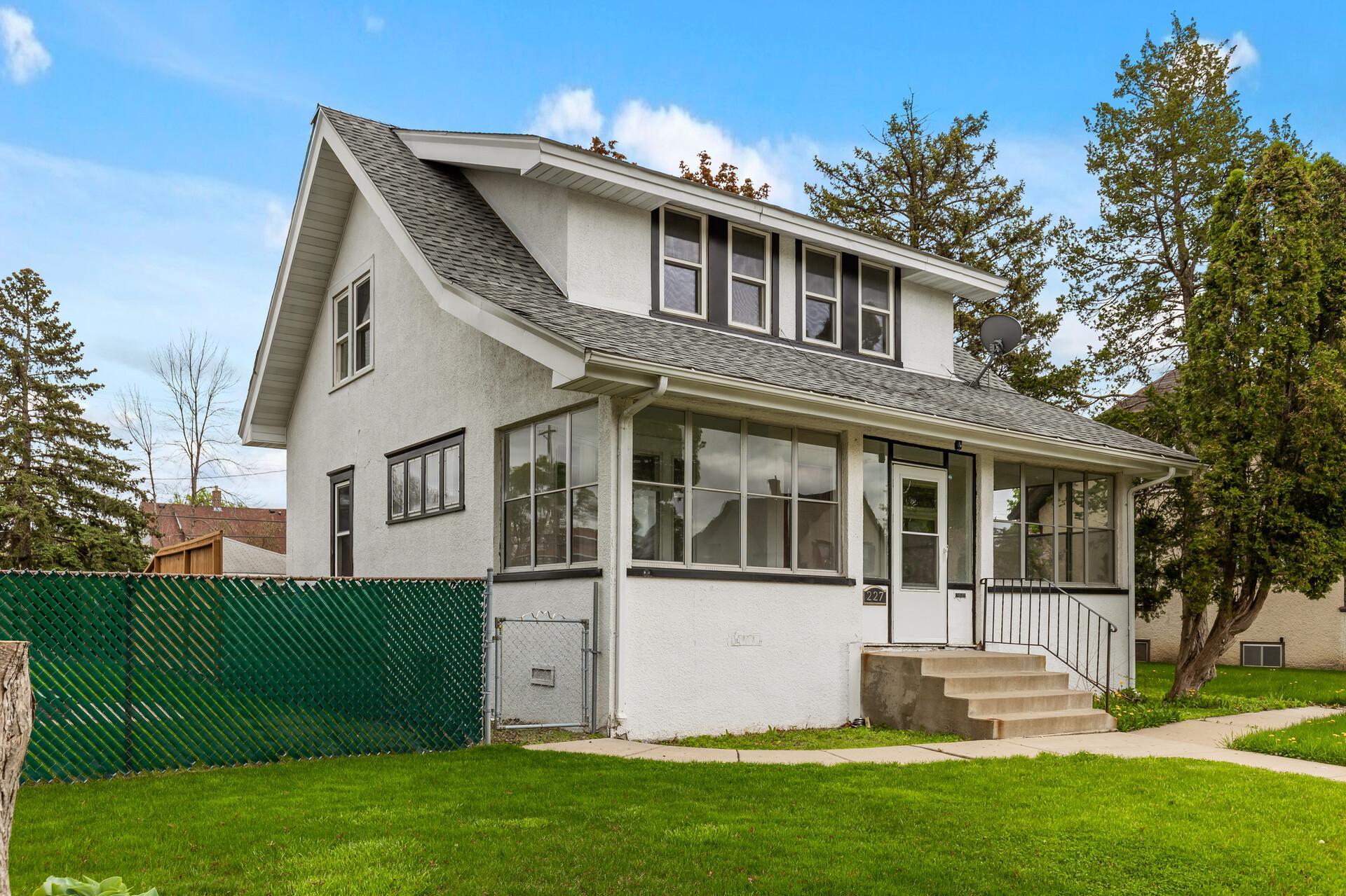 227 5th Ave S South Saint Paul MN 55075 MLS 6534438 Coldwell Banker 227-5th-ave-s-south-saint-paul-mn-55075-mls-6534438-coldwell-banker