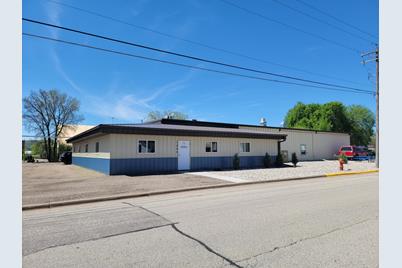 1025 E King Street, Winona, MN 55987 - Photo 1