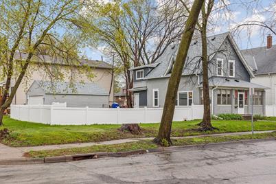 885 Case Avenue E, Saint Paul, MN 55106 - Photo 1