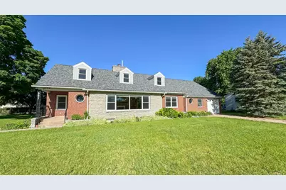 601 Riverside Avenue N, Sartell, MN 56377 - Photo 1