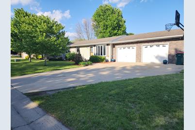 920 John Wesley Avenue NW, Stewartville, MN 55976 - Photo 1