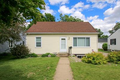 425 S Litchfield Avenue, Litchfield, MN 55355 - Photo 1