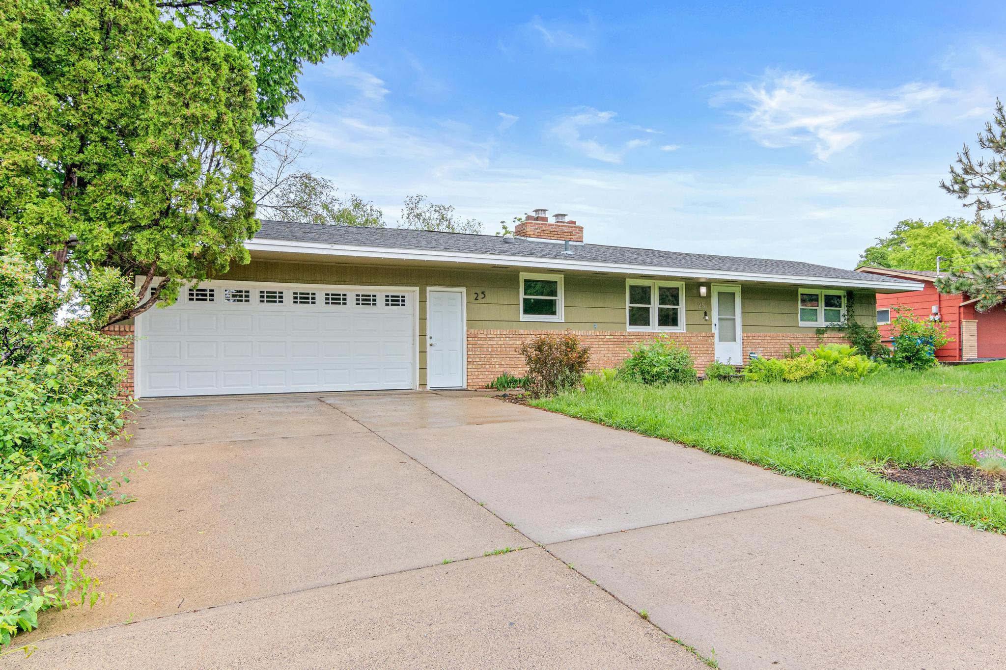 25 W Golden Lake Rd, Circle Pines, MN 55014 MLS 6546491 Coldwell Banker