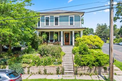 502 Laurel Street W, Stillwater, MN 55082 - Photo 1