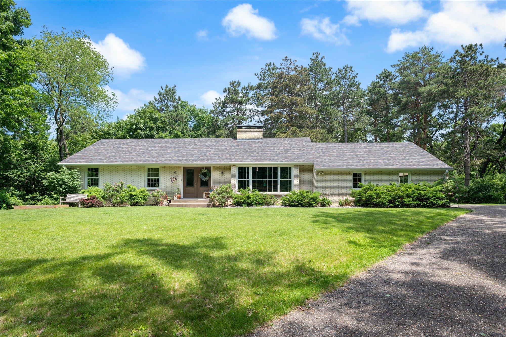 53 Glen Edge Rd, Dellwood, MN 55110 MLS 6550359 Coldwell Banker