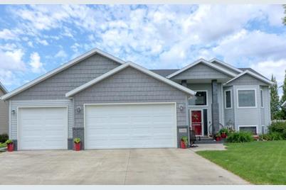 506 13th Street NE, Dilworth, MN 56529 - Photo 1