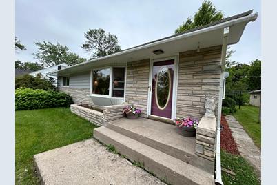 232 E Thielke Avenue, Appleton, MN 56208 - Photo 1