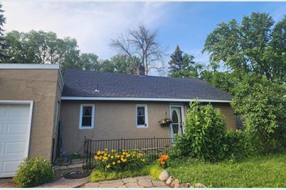 6390 10th Street N, Oakdale, MN 55128 - Photo 1