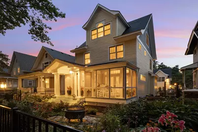 897 Ashland Avenue, Saint Paul, MN 55104 - Photo 1