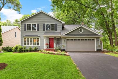 16595 S Manor Road, Eden Prairie, MN 55346 - Photo 1