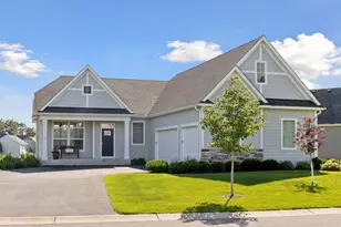 43 Summit Farm Ln, Gem Lake, MN 55110 - Photo 1