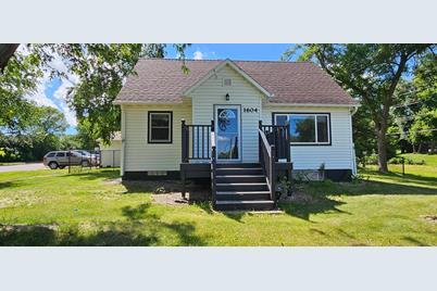 1604 S Cascade Street, Fergus Falls, MN 56537 - Photo 1