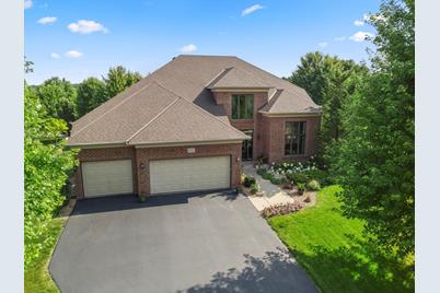 8281 Pondview Drive, Minnetrista, MN 55375 - Photo 1