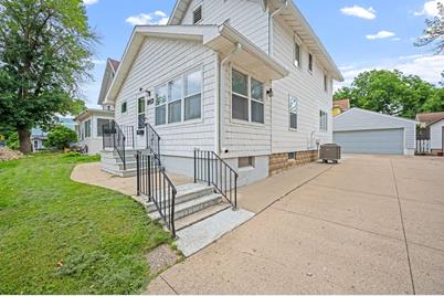 803 S Park Street, Fairmont, MN 56031 - Photo 1