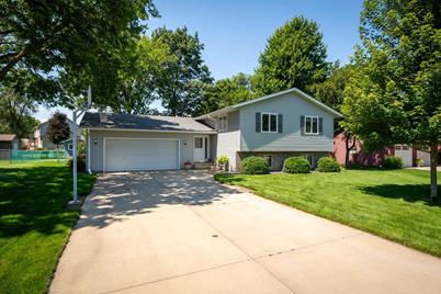 406 Evergreen Drive E, Cannon Falls, MN 55009 - Photo 1