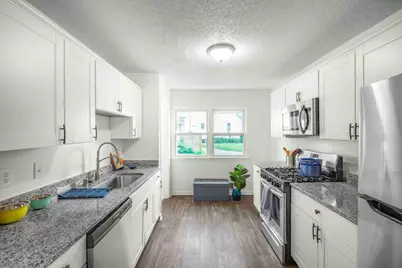 3080 Cleveland Avenue N, Roseville, MN 55113 - Photo 1