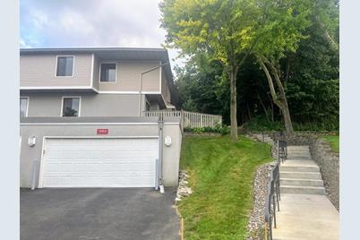 1260 Wagon Wheel Road, Hopkins, MN 55343 - Photo 1