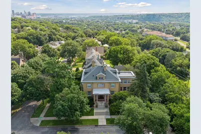 226 Grotto Street S, Saint Paul, MN 55105 - Photo 1