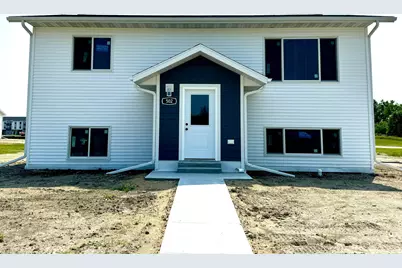 502 Garfield Street SE, Warroad, MN 56763 - Photo 1