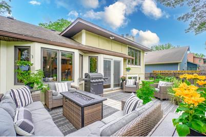 128 Bridgewater Drive, Vadnais Heights, MN 55127 - Photo 1