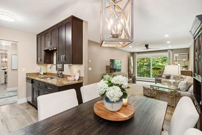 215 Barry Avenue S #306, Wayzata, MN 55391 - Photo 1