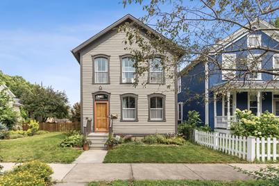 22 Douglas Street, Saint Paul, MN 55102 - Photo 1