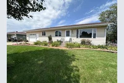 105 E Main Street, Eitzen, MN 55931 - Photo 1