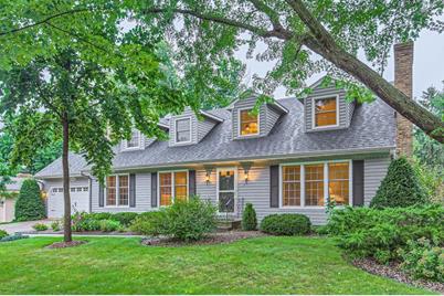 7100 Glenross Road, Woodbury, MN 55125 - Photo 1