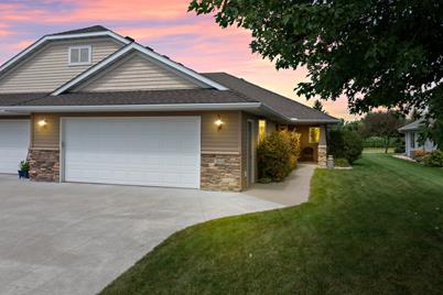 269 Ottawa Avenue SE, Hutchinson, MN 55350 - Photo 1