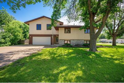 9500 Saratoga Lane N, Maple Grove, MN 55369 - Photo 1