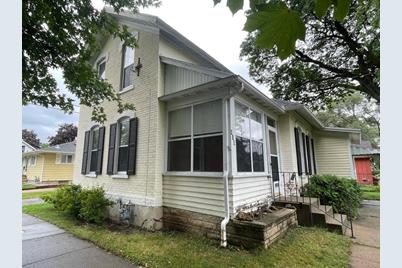 416 Vine Street, Winona, MN 55987 - Photo 1