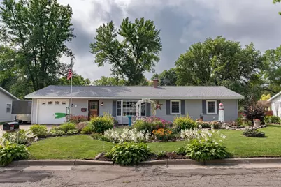 805 14th Avenue SW, Willmar, MN 56201 - Photo 1