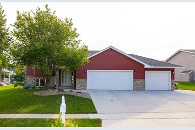 704 15th Avenue NW, Kasson, MN 55944 - Photo 1