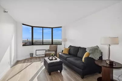 291 7th Street W #1402, Saint Paul, MN 55102 - Photo 1