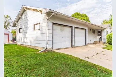 500 3rd Avenue NW, Sleepy Eye, MN 56085 - Photo 1