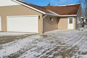 212 4th Ave S, Raymond, MN 56282 - Photo 1