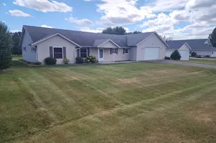 1129 King Ave SW, Wadena, MN 56482 - Photo 1