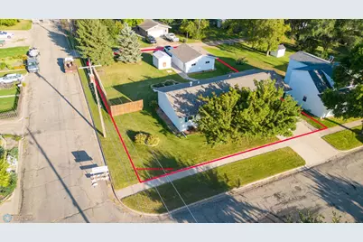 494 7th Avenue NW, Valley City, ND 58072 - Photo 1
