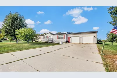 932 McDermott Avenue, Kandiyohi, MN 56251 - Photo 1