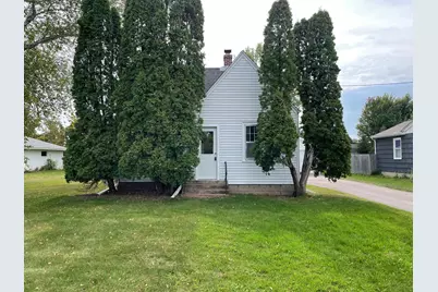 211 4th Avenue NE, Cambridge, MN 55008 - Photo 1