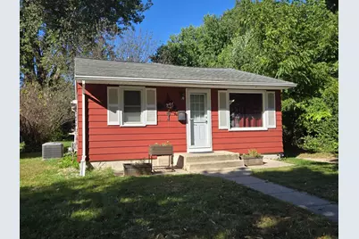 710 10th Street SW, Willmar, MN 56201 - Photo 1