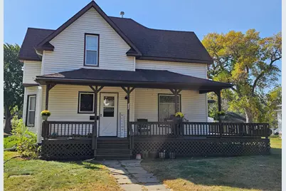 505 4th Avenue W, Lamberton, MN 56152 - Photo 1