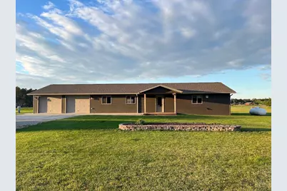 2934 27th Street NW, Baudette, MN 56623 - Photo 1