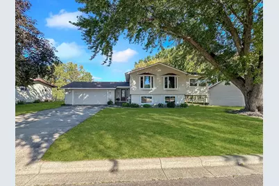 604 10th Avenue NW, Waseca, MN 56093 - Photo 1