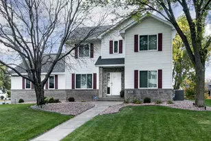 562 Westwind Ave, Shakopee, MN 55379 - Photo 1