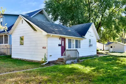 613 E King Street, Winona, MN 55987 - Photo 1