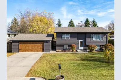 806 Lowell Street, Crookston, MN 56716 - Photo 1