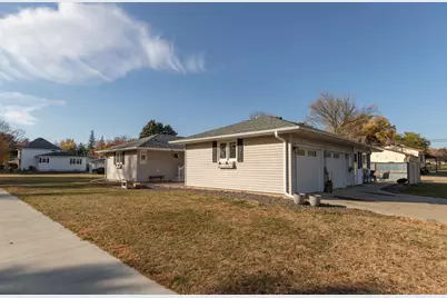 318 1st Street SE, Hayfield, MN 55940 - Photo 1