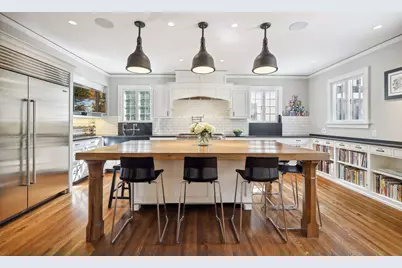 2727 E Lake Of The Isles Parkway, Minneapolis, MN 55408 - Photo 1