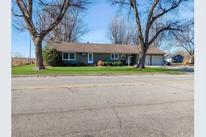 801 8th Street, Walnut Grove, MN 56180 - Photo 1